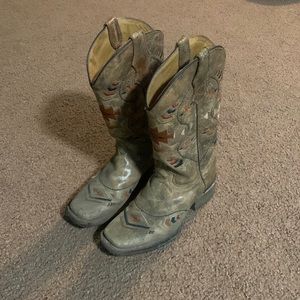 Teen Cowboy boots!
